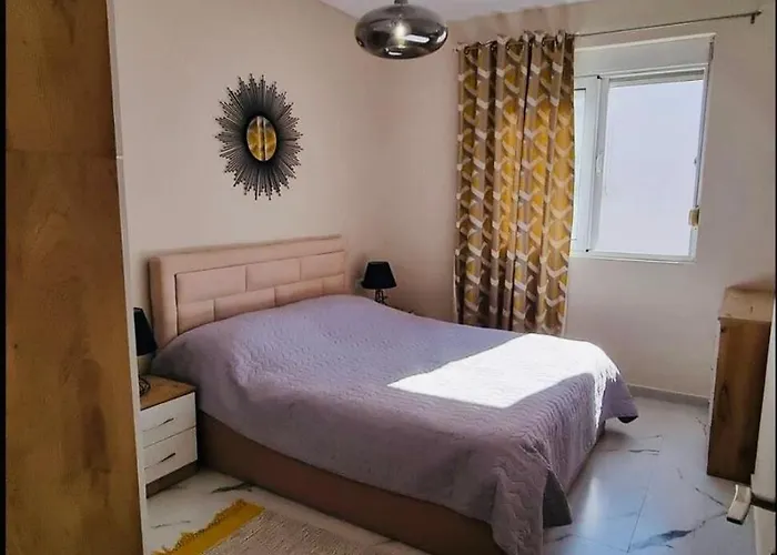 Apartment Barefoot Bay Retreat Golem (Tirana)