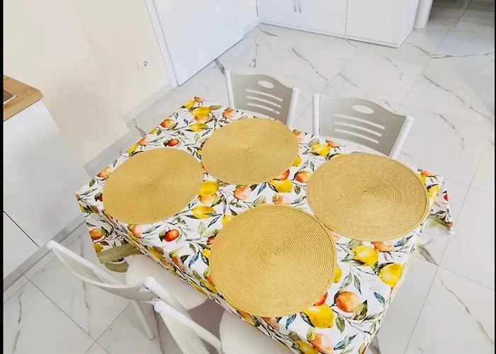 Barefoot Bay Retreat Apartment Golem (Tirana)