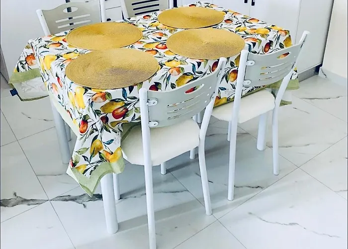 Barefoot Bay Retreat * Golem (Tirana)