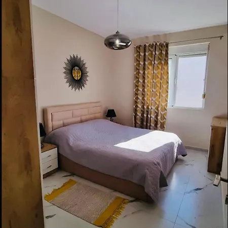 Apartment Barefoot Bay Retreat Golem (Tirana)
