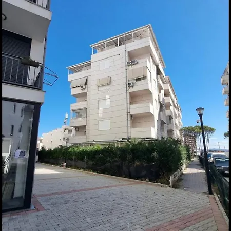 Barefoot Bay Retreat Apartment Golem (Tirana)