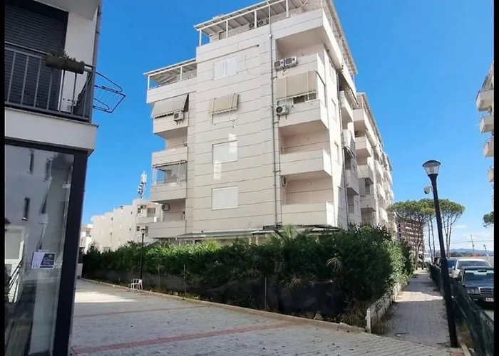 Barefoot Bay Retreat Apartament Golem (Tirana)